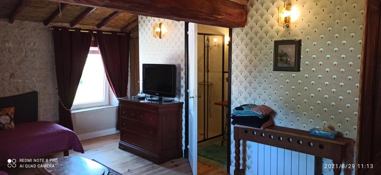 Chez Marek Et Urszula Bed and Breakfast Le Langon Buitenkant foto