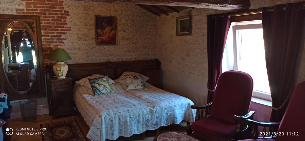 Chez Marek Et Urszula Bed and Breakfast Le Langon Buitenkant foto